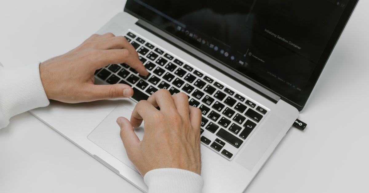 macOS Malware Now Tricks AI Tools With Fake Errors
